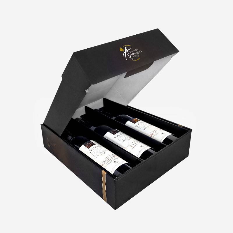 Coffret cadeau 2 bouteilles de vin blanc et une de vin rouge Coffret cadeau 2 bouteilles de vin blanc et une de vin rouge
